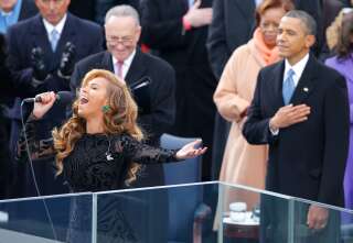 Le 21 janvier 2013, c'est Beyonce qui a chanté l'hymne américain pour la cérémonie d'investiture de Barack Obama. Huit ans plus tard, pour Joe Biden, ce sera Lady Gaga.