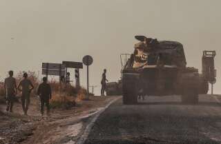 Un tank des forces turques à la frontière syrienne le 14 octobre.