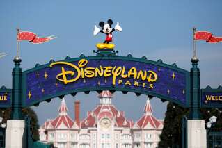Disneyland Paris s'excuse après avoir refusé qu'un petit garçon passe 