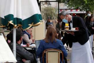 La terrasse d'un café à Paris, le 19 mai 2021