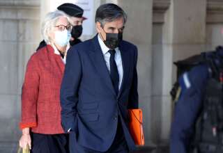 François et Penelope Fillon à leur arrivée au tribunal de Paris le 22 novembre.