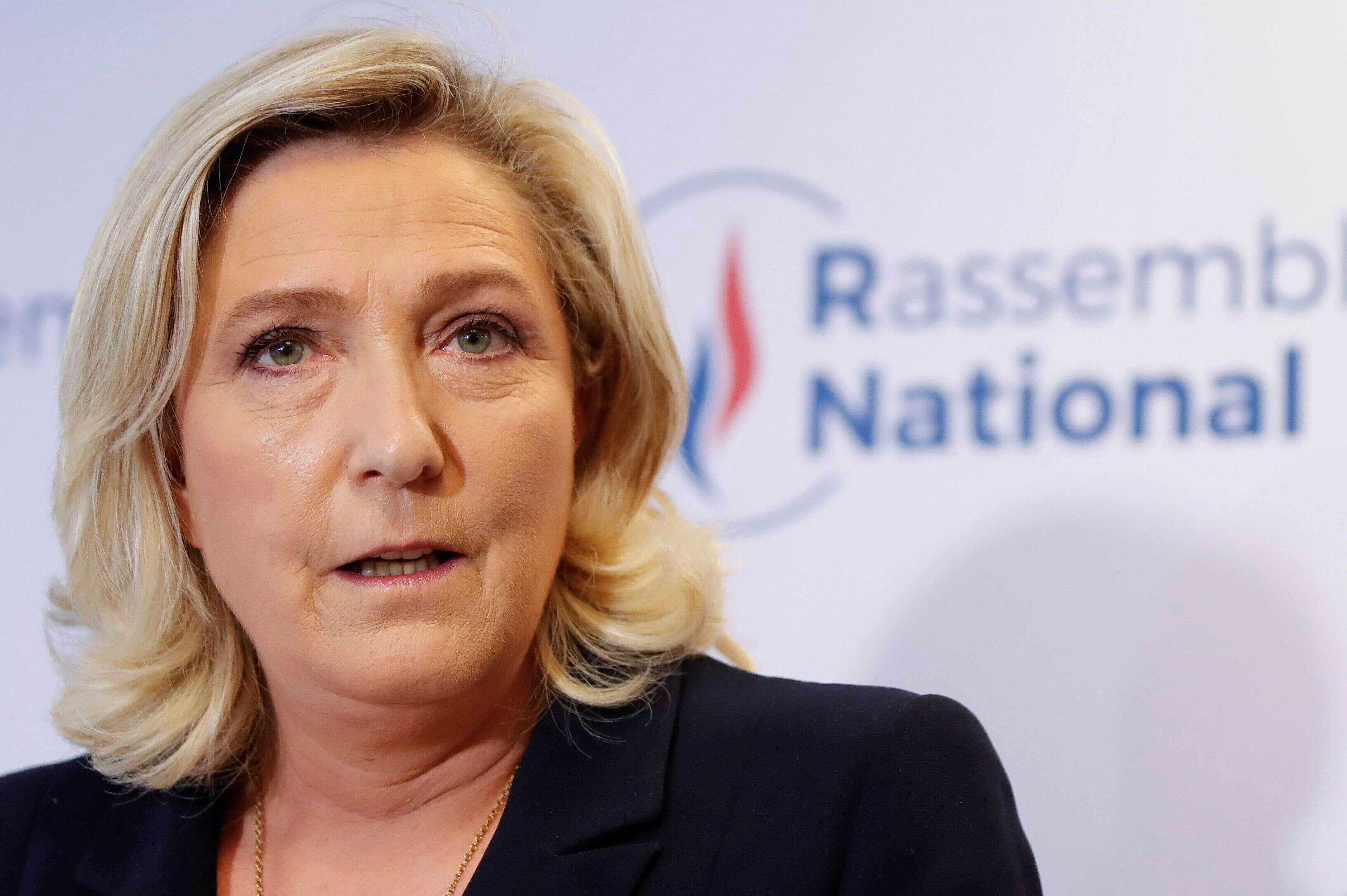 En difficulté, Le Pen écrit à Macron pour modifier la loi sur le financement des campagnes