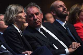 Emplois fictifs au MoDem: Bayrou et Sarnez entendus par la police