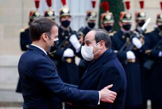 Emmanuel Macron et le président égyptien Abdel Fattah al-Sissi lors de la visite diplomatique de ce dernier en France. Photo par Chesnot/Getty Images