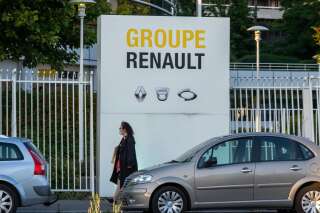 Renault a annoncé la suppression de 4600 emplois en France (Image d'illustration le 26 mai devant les bureaux du groupe à Paris).
