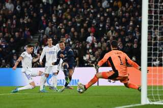 Kylian Mbappé, ici inscrivant l'unique but du match PSG-Real Madrid en Ligue des champions, le 15 février 2022.