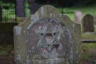 En Alsace, un cimetière juif profané à Westhoffen
