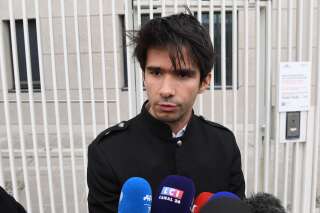 Juan Branco, ici devant le siège de la police judiciaire à Paris, le 16 février 2020.