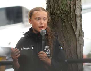 Greta Thunberg, cette jeune activiste suédoise qui œuvre en faveur du climat, a fait de son engagement et de sa différence des moteurs.