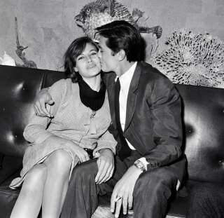 Nathalie Delon et son mari Alain Delon, ici en photo le 25 août 1967