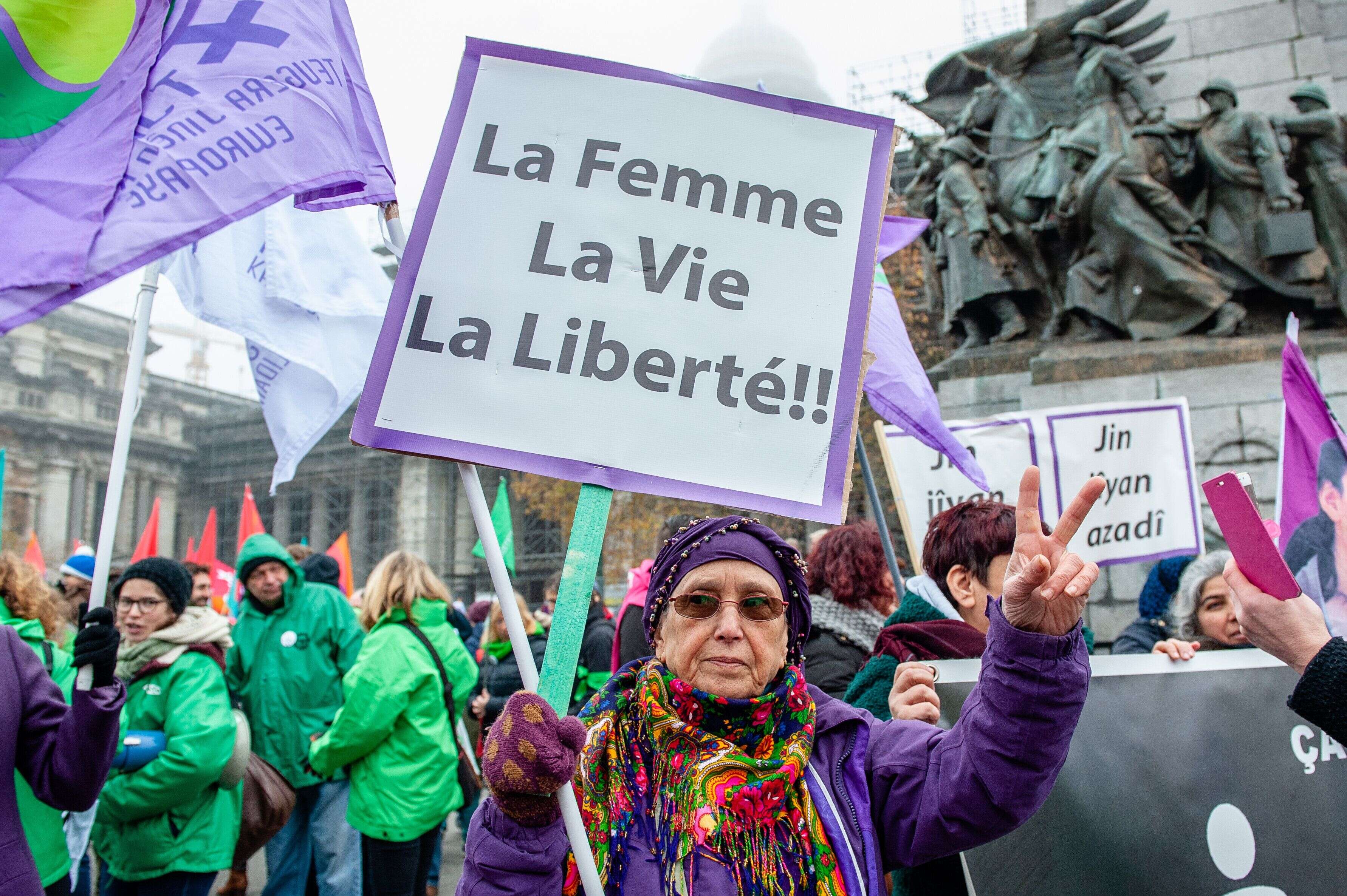 Manifestation à Bruxelles pour la ournée internationale pour l'élimination de la violence à l'égard des femmes, le 25 novembre 2019. (Photographie de Romy Arroyo Fernandez via Getty Images)
