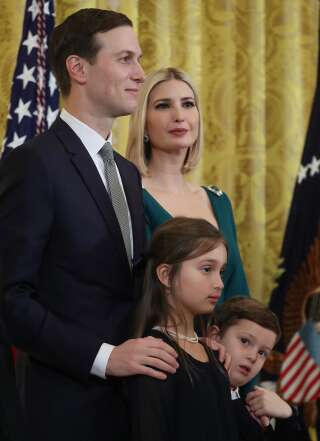 Jared Kushner, ici le 11 décembre à Washington avec son épouse Ivanka Trump, fait la Une du Time du 27 janvier.