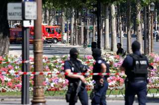 Attentat raté sur les Champs-Élysées: un 