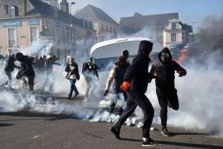Au Mans, des forains affrontent la police et bloquent le centre-ville