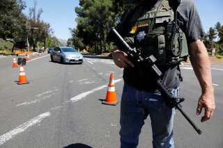La police à Poway, près de San Diego samedi 27 avril.