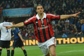 Zlatan Ibrahimovic dans les couleurs de l'AC Milan le 6 mai 2012 contre l'Inter Milan au stade San Siro.