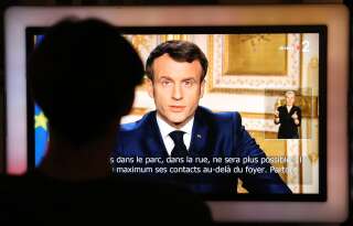 Emmanuel Macron s'adressant aux Français lundi 16 mars