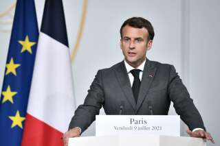 (Photo d'Emmanuel Macron le 9 juillet à Paris par STEPHANE DE SAKUTIN / POOL / AFP)