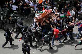 Obsèques de Shireen Abu Akleh en Israël: la police ouvre une enquête après son opération critiquée