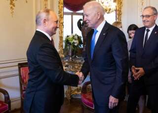 Joe Biden et Vladimir Poutine avant le sommet américano-russe à Genève, en Suisse, le 16 juin 2021.