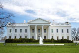 La Maison Blanche confinée après une alerte au colis suspect