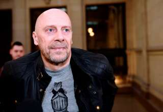 Alain Soral lors de son arrivée au tribunal de Paris le 12 mars 2015.