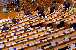 Pourquoi le Parlement européen menace de bloquer le budget trouvé par les 27