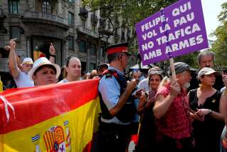 À Barcelone, l'hommage aux victimes des attentats n'aura pas suffi à réconcilier indépendantistes et unionistes