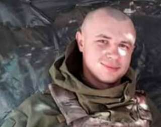 L'Ukraine érige en héros le soldat Vitaly Skakun qui se serait sacrifié face aux Russes