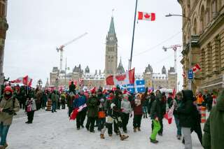 Des manifestants contre les restrictions sanitaires, le 12 février 2022 à Ottawa, au Canada.