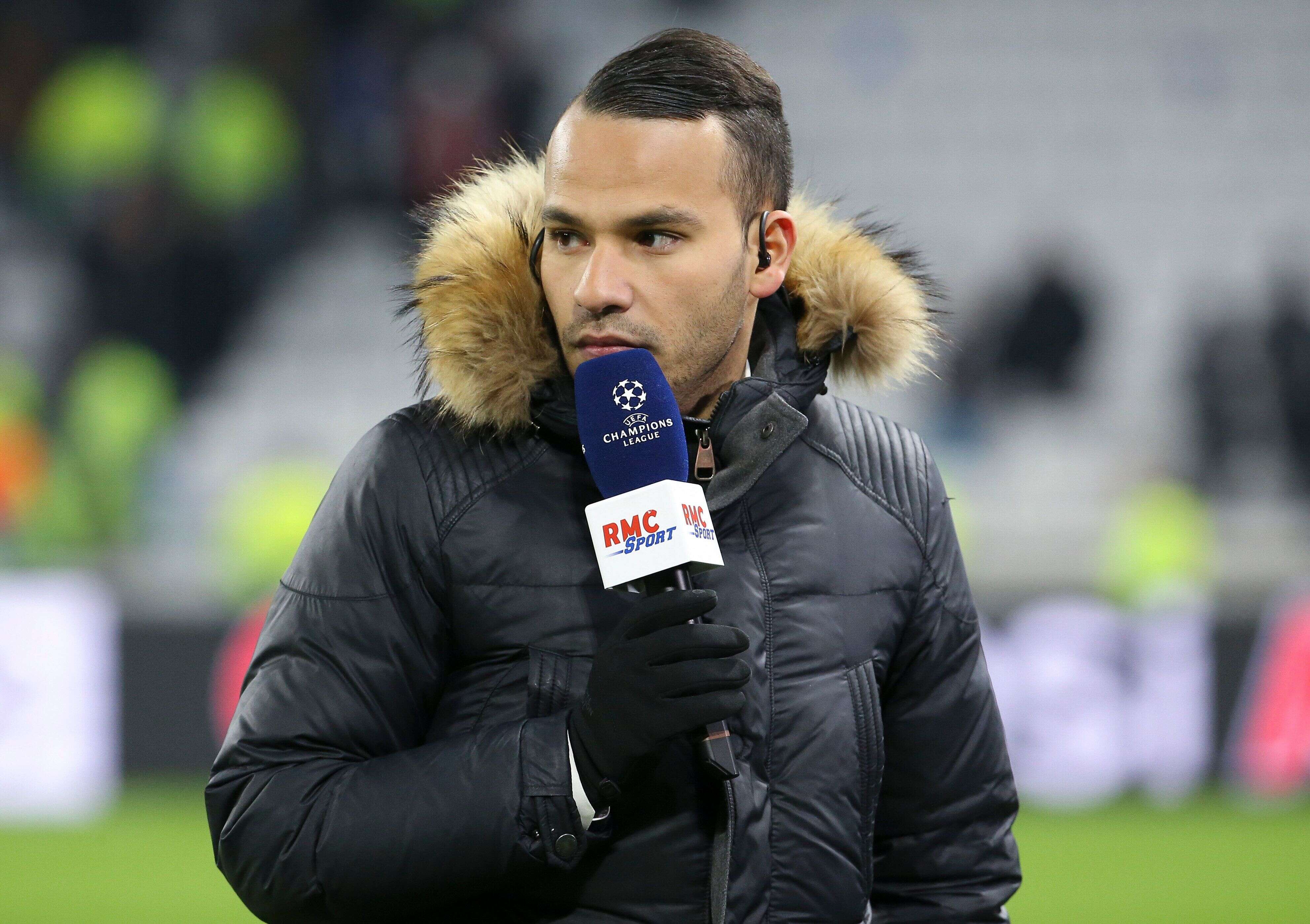 Mohamed Bouhafsi lors du match opposant l'Olympique Lyonnais et le RB Leipzig le 10 décembre 2019 au Groupama Stadium à Lyon.