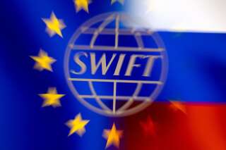 L'UE exclut certaines banques russes de Swift