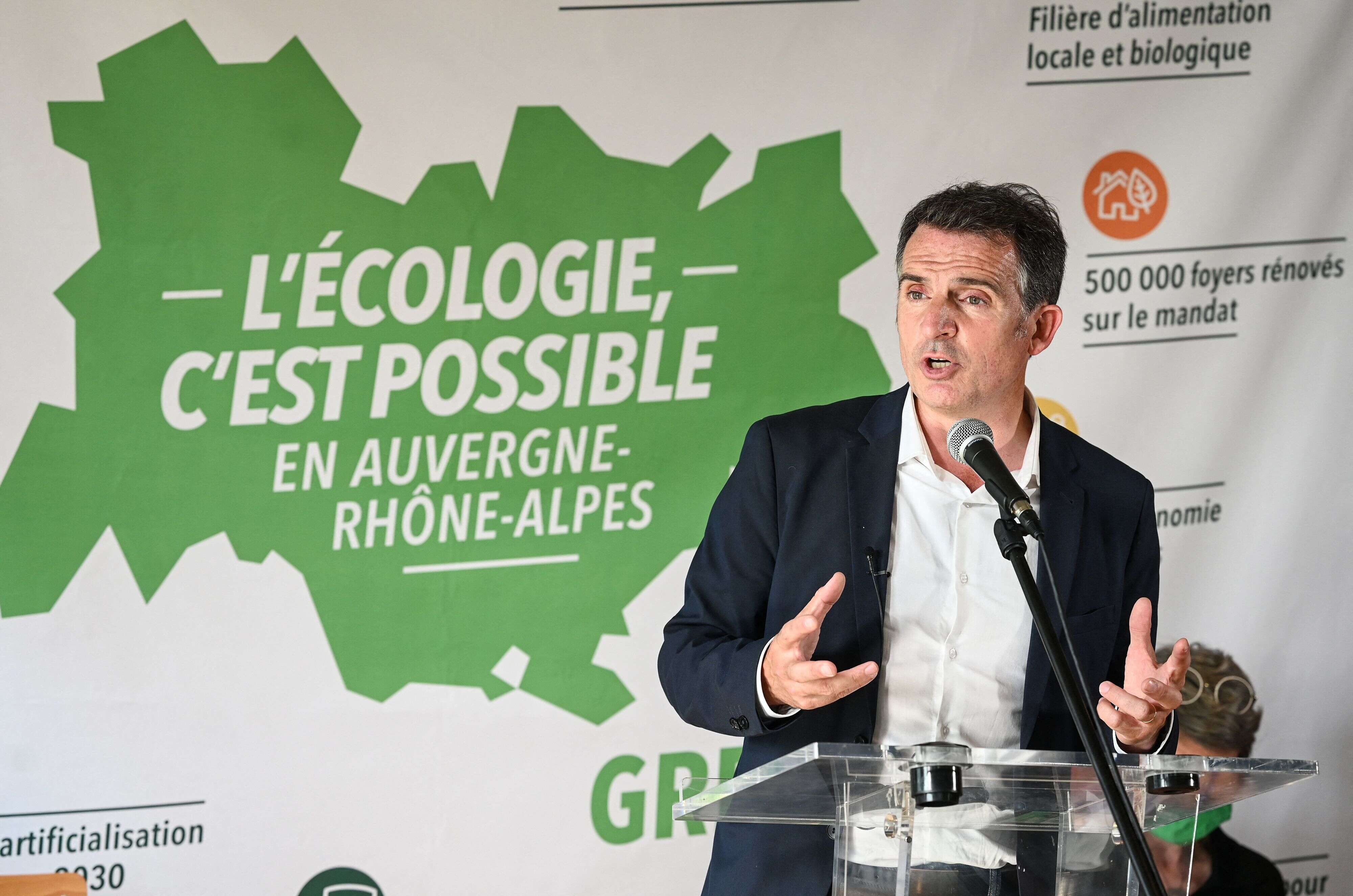 Le maire de Grenoble Éric Piolle lors d'une conférence de presse à Lyon au mois de mai (illustration)