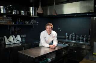 Alexandre Mazzia élu chef cuisinier de l'année par ses pairs