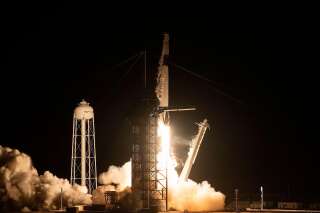 Décollage réussi pour la fusée SpaceX et sa nouvelle capsule Dragon