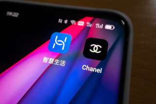 Chanel perd (encore) sa bataille de logos contre Huawei