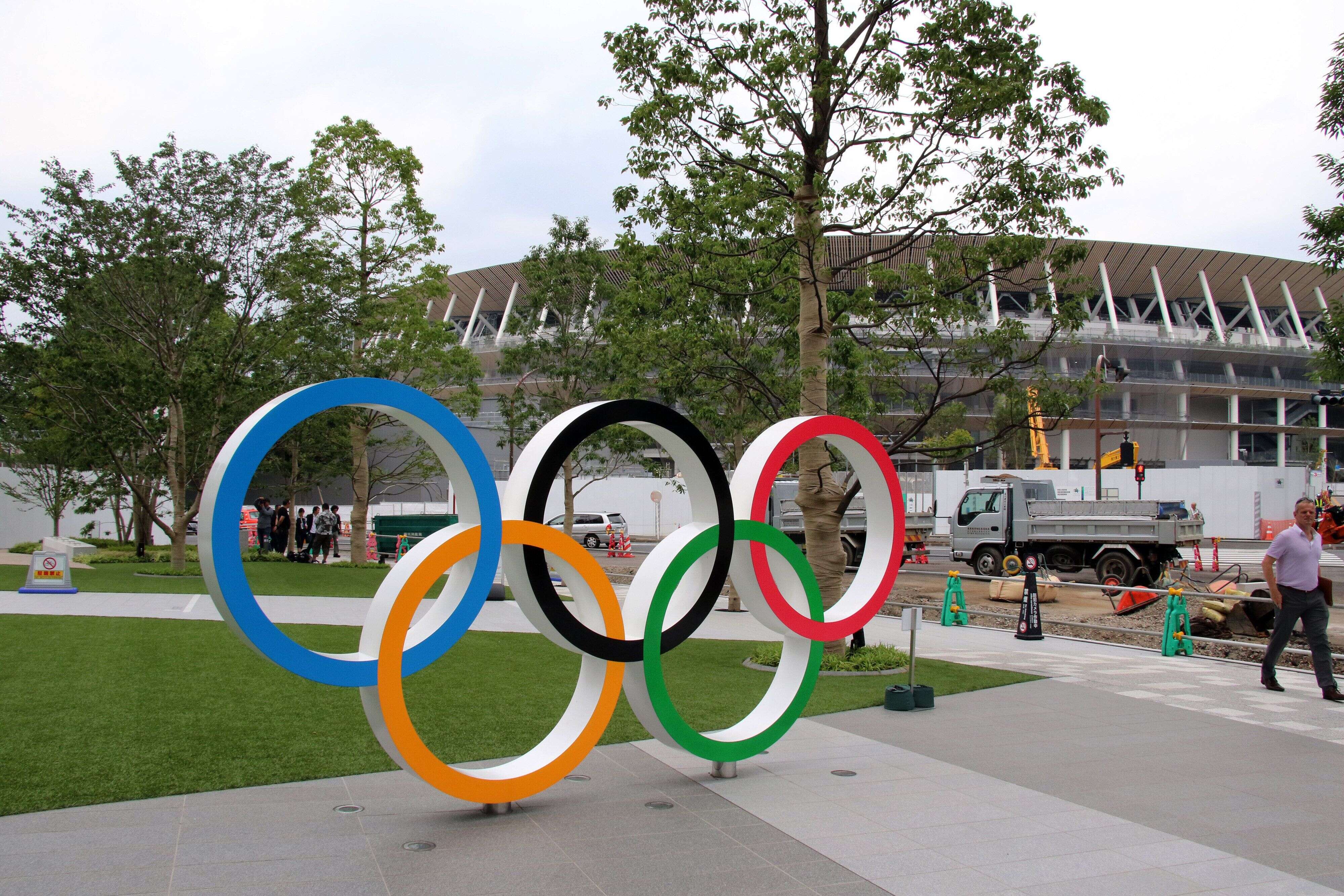 Les sportifs ne pourront pas exprimer d'opinions politiques pendant les épreuves, ni sur les podiums ou les hymnes, ni lors des cérémonies d’ouverture et de clôture au stade dans le nouveau stade olympique Kokuritsu Kyōgijō de Tokyo.