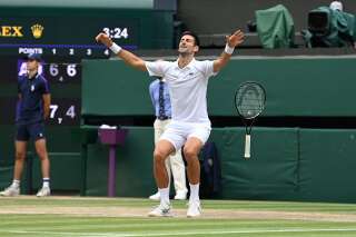 Novak Djokovic remporte Wimbledon, son 20e titre du Grand Chelem