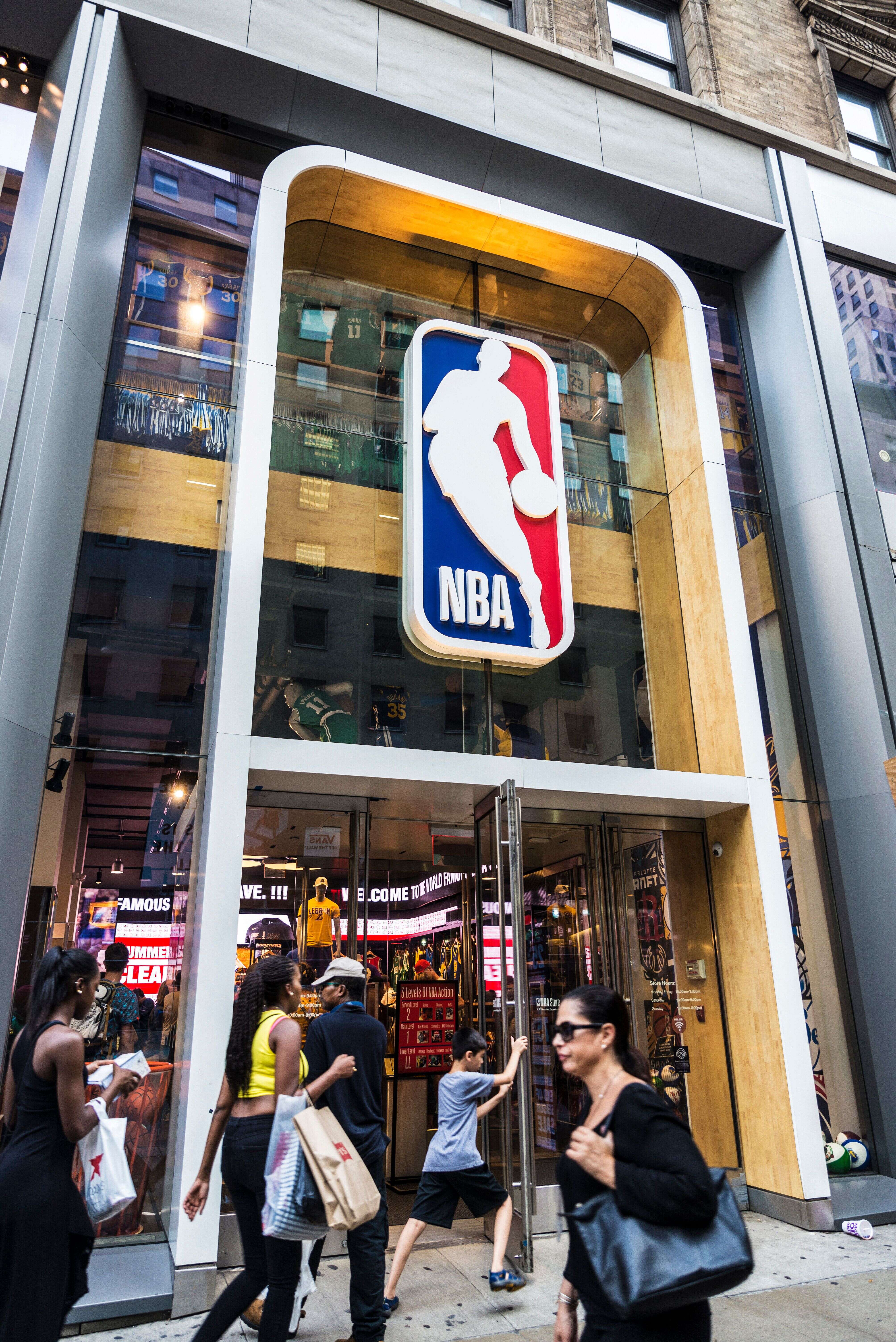 La devanture du NBA Store à New York.