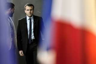 Ni droite, ni gauche, le candidat Emmanuel Macron cible le Front national