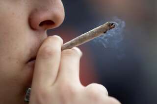 Cannabis: l'amende forfaitaire de 200 euros votée par l'Assemblée