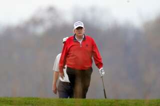 Donald Trump joue au golf au 