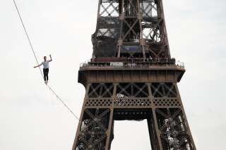 Le funambule Nathan Paulin relie Tour Eiffel et Palais de Chaillot