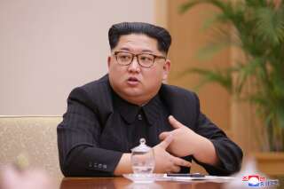 Kim Jong Un et Moon Jae-in : ouverture d'un téléphone rouge reliant les dirigeants des deux Corées