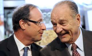François Hollande et Jacques Chirac, ici lors de l'inauguration d'une exposition au musée du Président Jacques Chirac à Sarran (Corrèze) le 11 juin 2011.