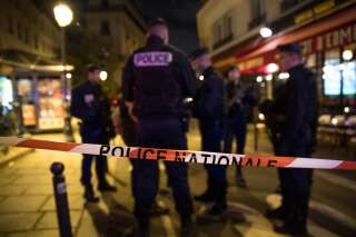 Attaque au couteau à Paris: l'un des policiers ayant neutralisé le terroriste d'Opéra se confie
