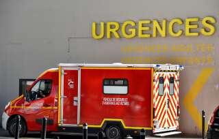 Un homme âgé de 20 ans, avait été admis dans la soirée aux urgences à Nice (photo d'illustration LOIC VENANCE / AFP)