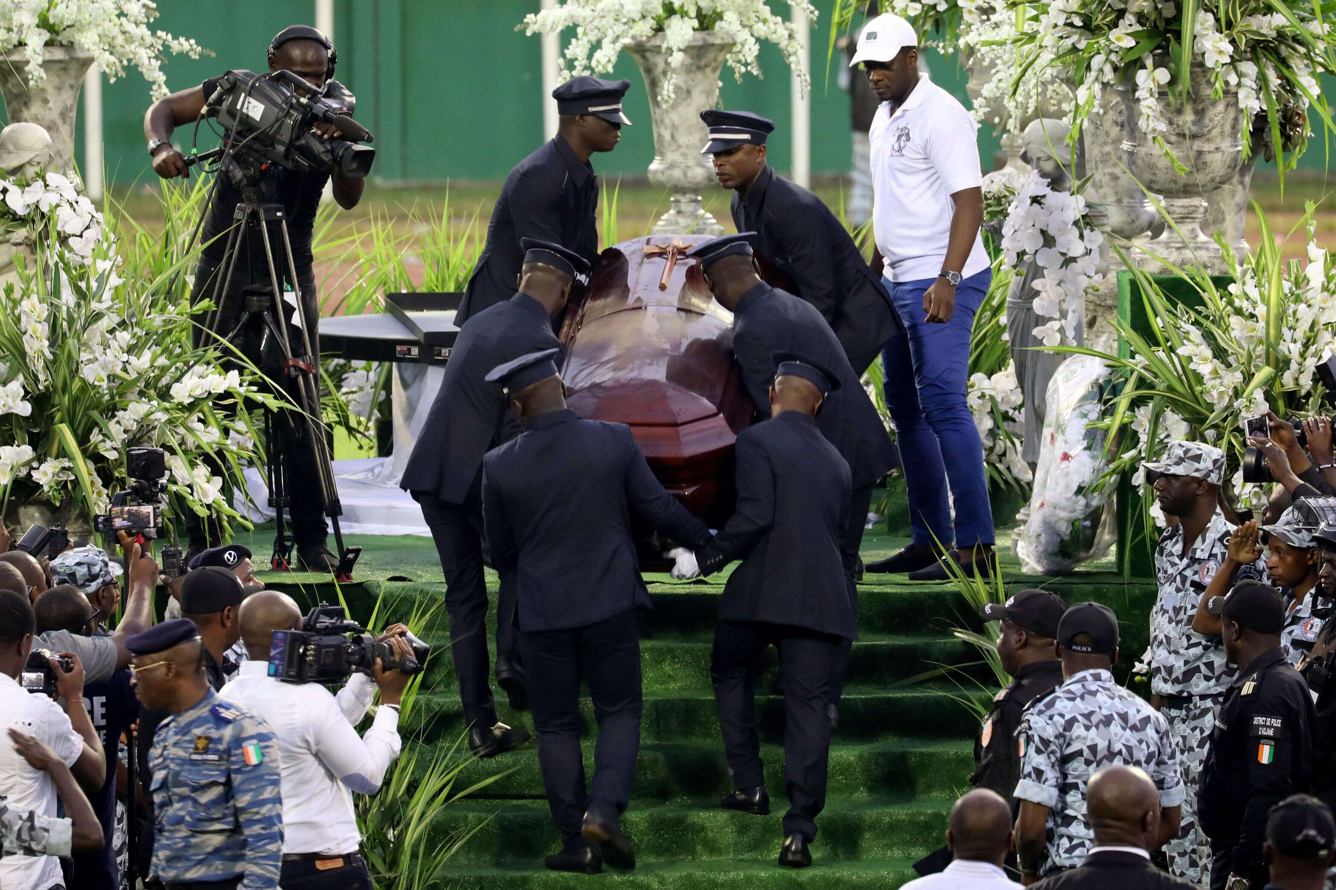 Les funérailles de DJ Arafat le 31 août dans le plus grand stade du pays à Abidjan.
