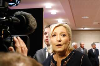 Des élus, dont Mélenchon et Le Pen, dénoncent leur 