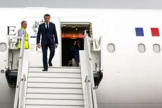 Macron s'envole pour la Côte d'Ivoire en pensant au Sahel